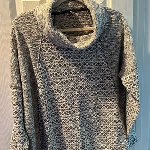 Women’s North River Cowl Neck Sweater sz XL. Never worn.